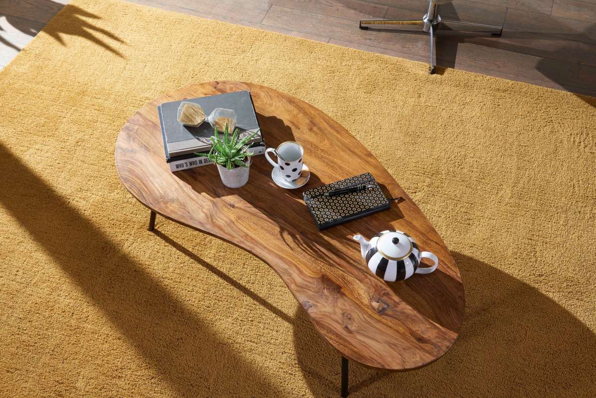 Couchtisch Nierentisch LATIKA 122x63x36 cm Massivholz Sheesam | Massivholz | Couchtische